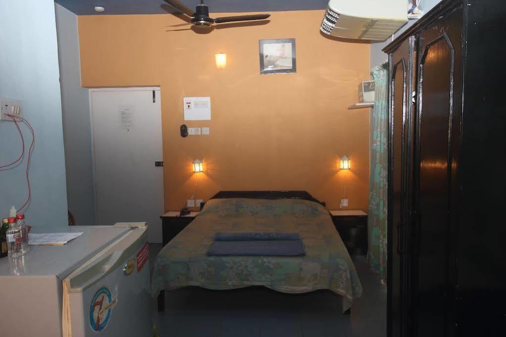 Sodders Renton Manor Hotel Arpora Ngoại thất bức ảnh